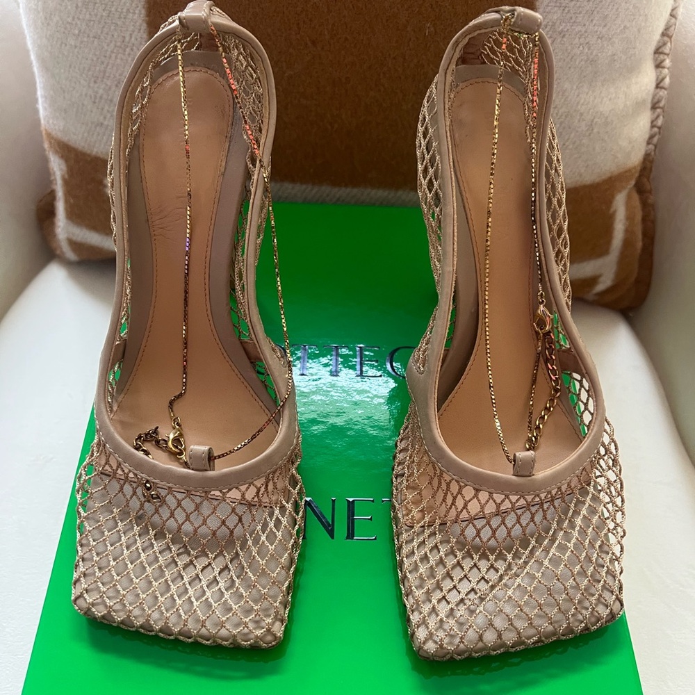 Authentic Bottega Veneta Womens Stretch Mesh Pump Heels Shoes Size 39.5/ US 9